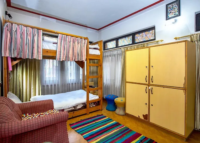 Shangrila Boutique Hotel